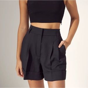 Aritzia Wilfred Shorts